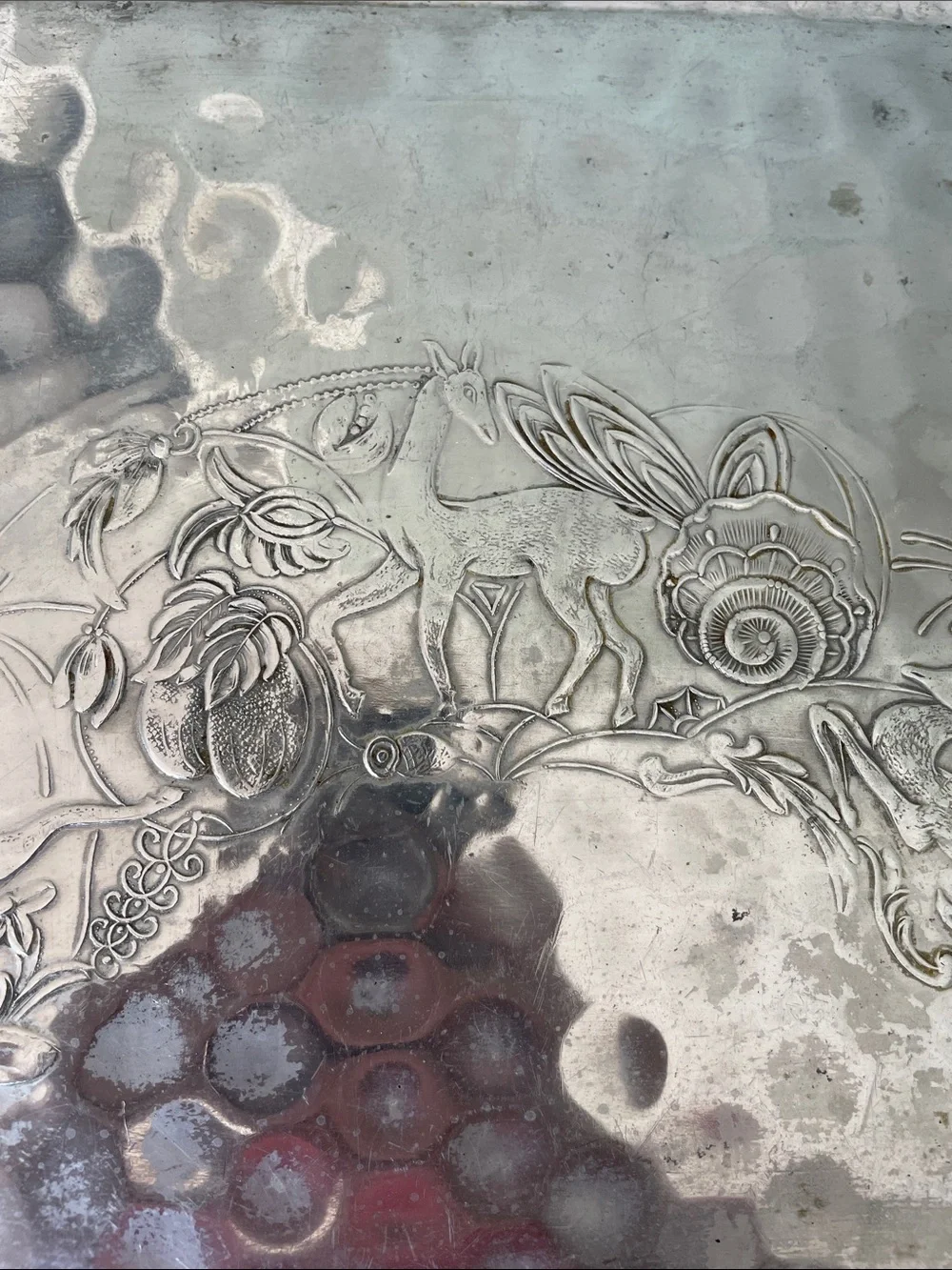 VNT Hammered Aluminum Tray with Embossed Deer & Flower